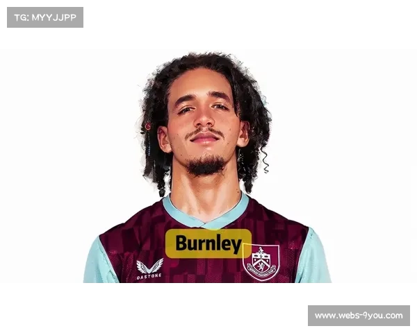 伯恩利2-2曼联，海文乌龙送礼